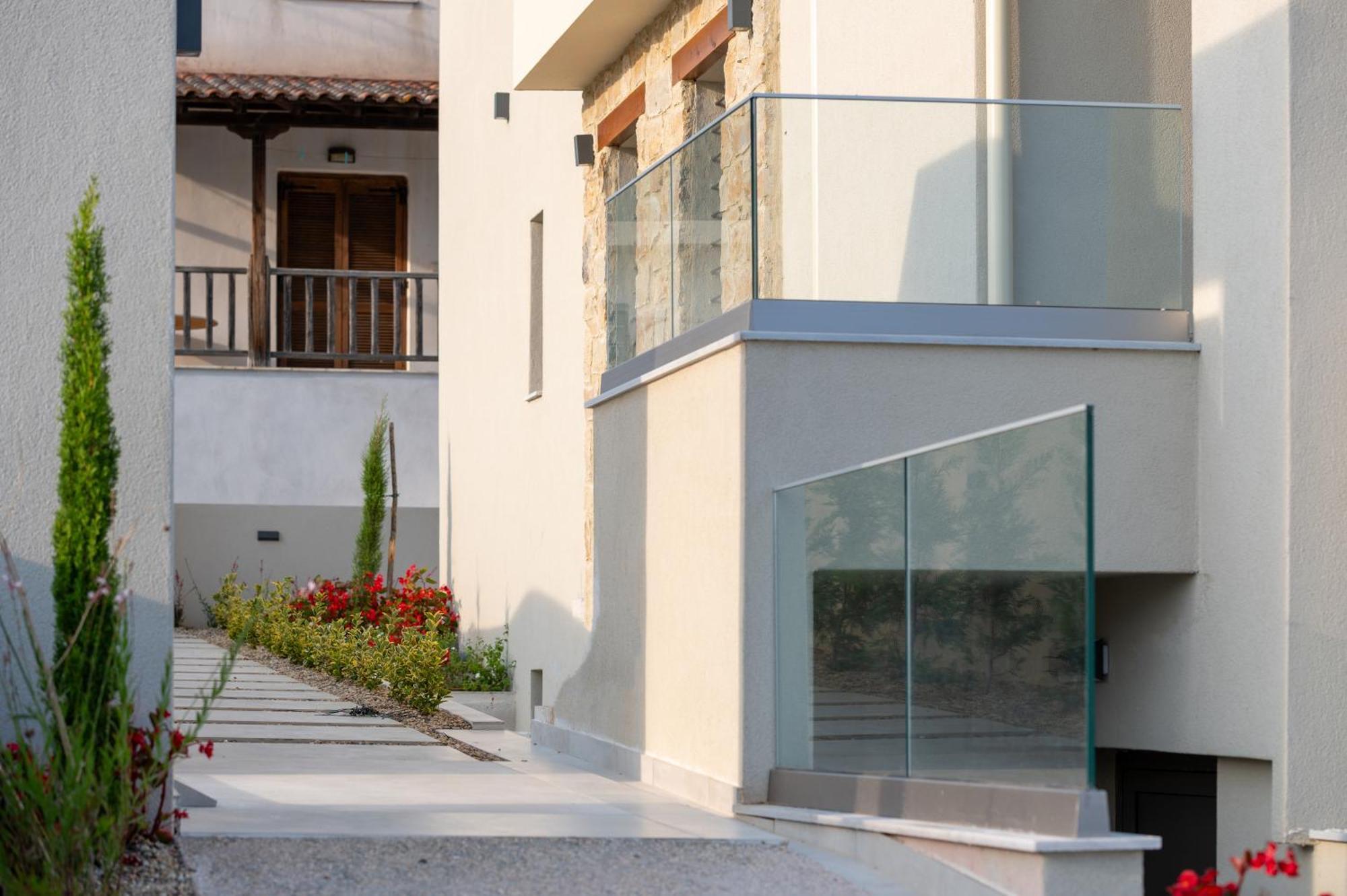 Melian Suites Nikiti  Buitenkant foto