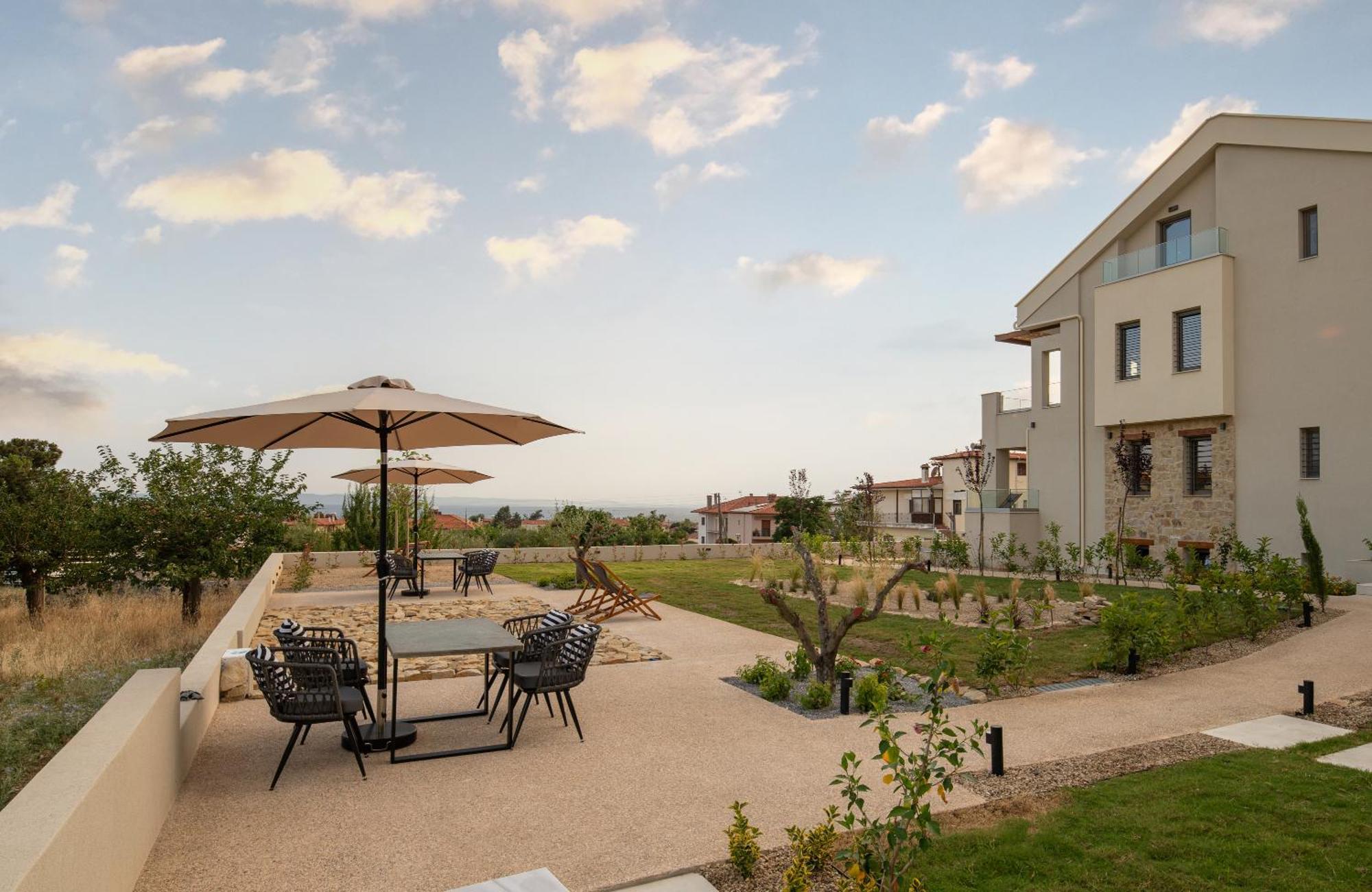 Melian Suites Nikiti  Buitenkant foto
